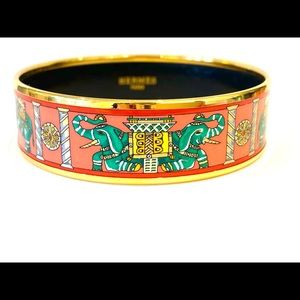 Hermes bangle size 65